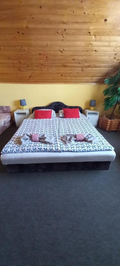 시오포크 Patrik Apartman 아파트 외부 사진